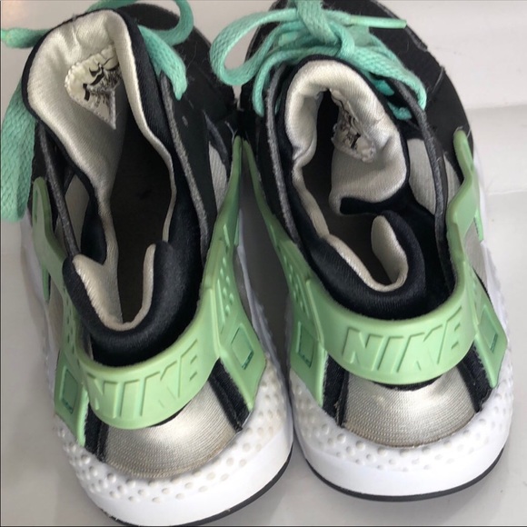 Nike Girls Preschool Huarache Run Running Shoes - Picture 5 of 9